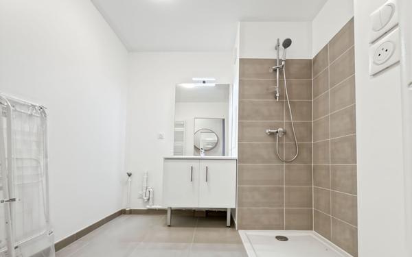 Appartement à louer    3 pièces • 64 m2 Bussy-Saint-Georges