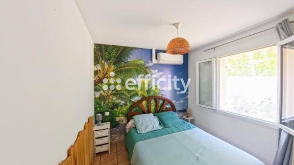 Maison
         6 pièces
        - 142 m² Exclusivité 374 000 € *
