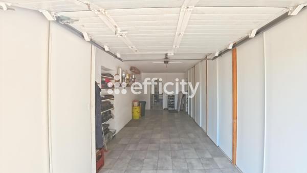 Maison
         6 pièces
        - 142 m² Exclusivité 374 000 € *