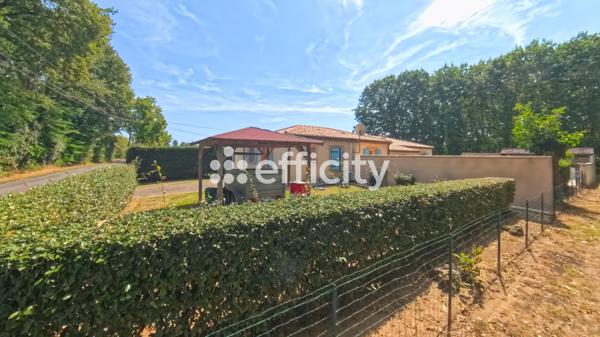 Maison
         6 pièces
        - 142 m² Exclusivité 374 000 € *