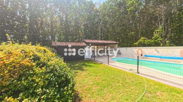 Maison
         6 pièces
        - 142 m² Exclusivité 374 000 € *