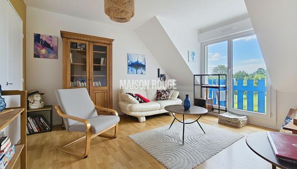 Appartement rénové avec balcon plein Sud Proche commerces et bus