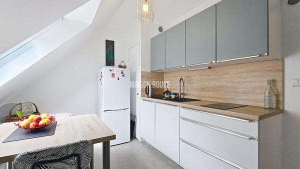 Appartement rénové avec balcon plein Sud Proche commerces et bus