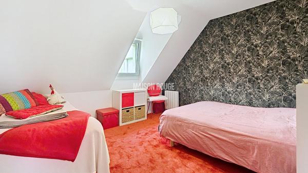 Appartement rénové avec balcon plein Sud Proche commerces et bus
