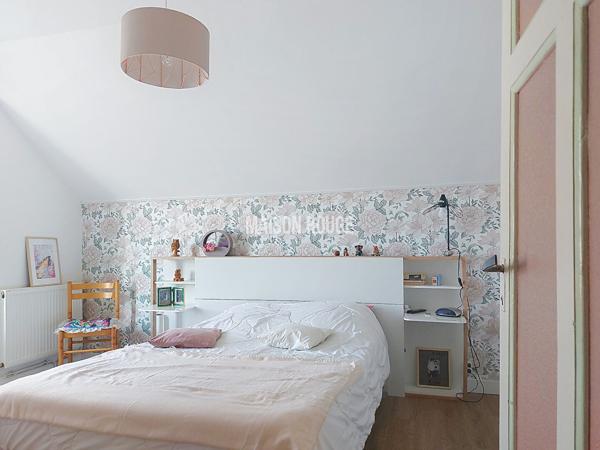 Maison néo-bretonne familiale avec bureau, 3 chambres et sous-sol total à Lamballe!