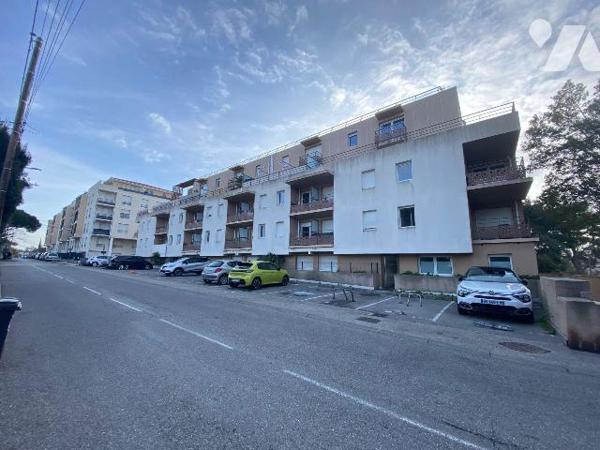 A VENDRE/APPARTEMENT/LA SEYNE SUR MER : Appartement de type 2 sis au 1er étage (avec ascenseur)...