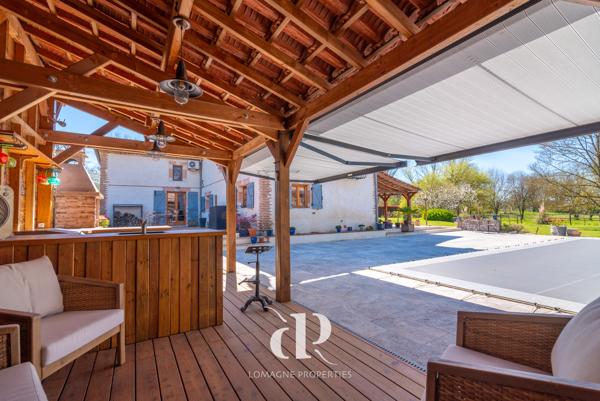 Merles (82210) Maison de campagne clé en main avec piscine et confort de vie optimal