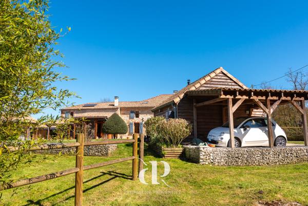 Merles (82210) Maison de campagne clé en main avec piscine et confort de vie optimal
