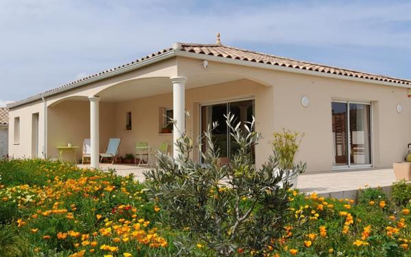 Maison à vendre    5 pièces •  Puisserguier