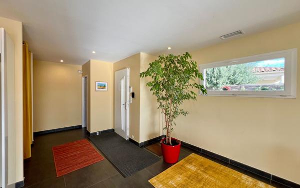 Maison à vendre    5 pièces •  Puisserguier