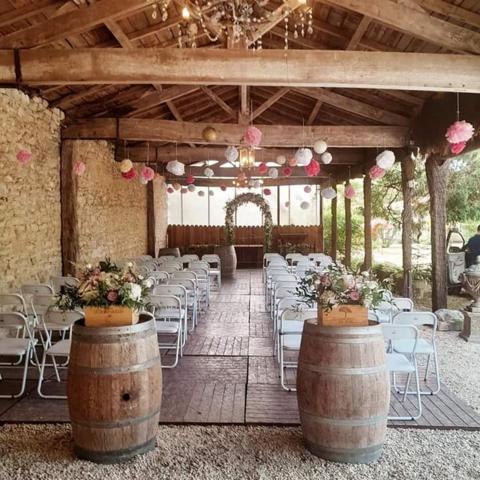 Château 25 pièce(s) 34 chambre(s) 1500 m²