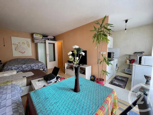 Appartement F1 à vendre  1 pièce - 30,83 m 2   TREMBLAY EN FRANCE  - 93
