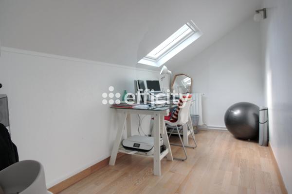 Maison
         6 pièces
        - 112 m² Exclusivité 525 000 € *