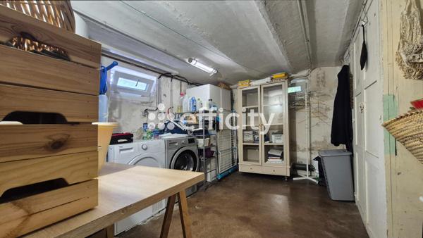 Maison
         6 pièces
        - 112 m² Exclusivité 525 000 € *