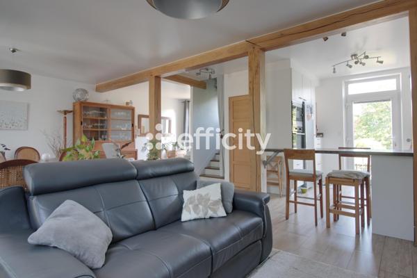 Maison
         6 pièces
        - 112 m² Exclusivité 525 000 € *