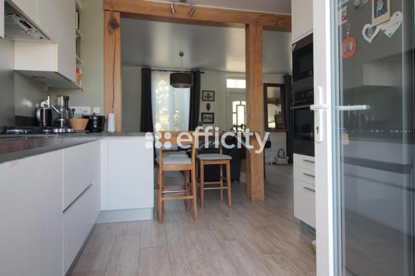 Maison
         6 pièces
        - 112 m² Exclusivité 525 000 € *