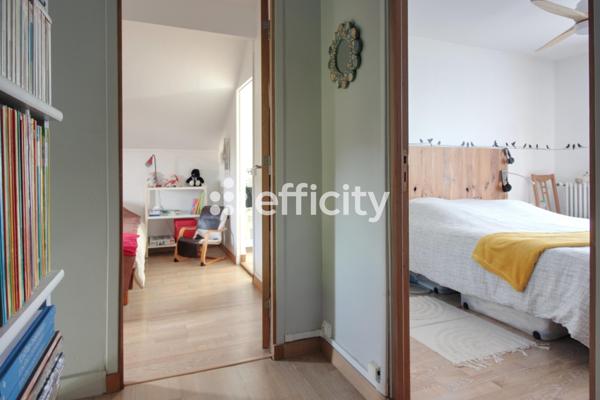 Maison
         6 pièces
        - 112 m² Exclusivité 525 000 € *