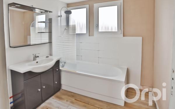 Appartement à vendre    4 pièces • 65,17 m2 Gisors