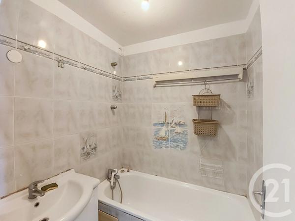 Appartement F2 à vendre  2 pièces - 46,52 m 2   ST DENIS  - 93