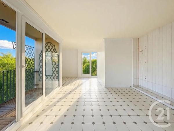 Appartement F4 à vendre  4 pièces - 72,79 m 2   FRESNES  - 94