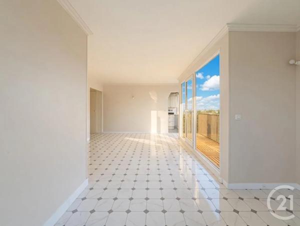 Appartement F4 à vendre  4 pièces - 72,79 m 2   FRESNES  - 94