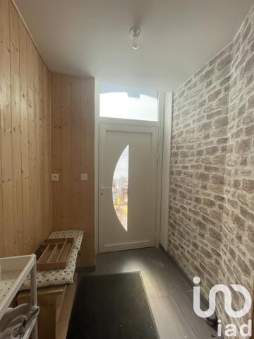 Maison à vendre 8 pièces 167 m² Dunières