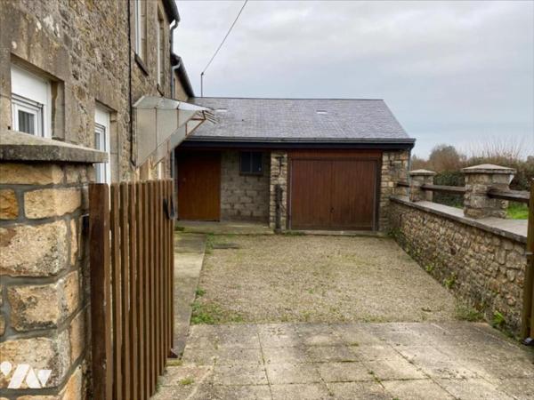 Maison en pierre Les Moitiers en Bauptois