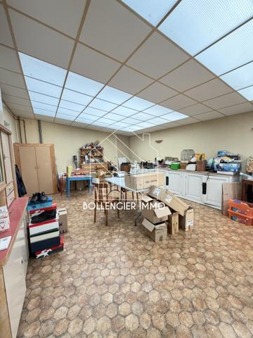Maison 7 pièce(s) 4 chambre(s) 215 m²