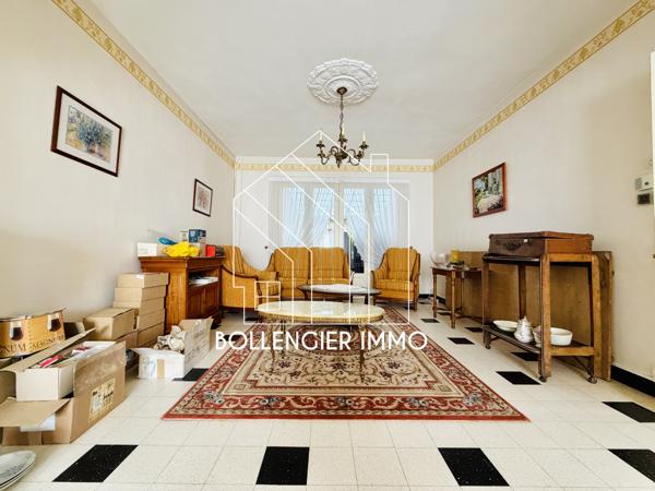 Maison 7 pièce(s) 4 chambre(s) 215 m²