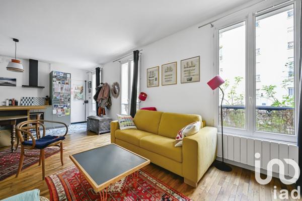 Appartement 2 pièces de 47 m² à Paris (75017)