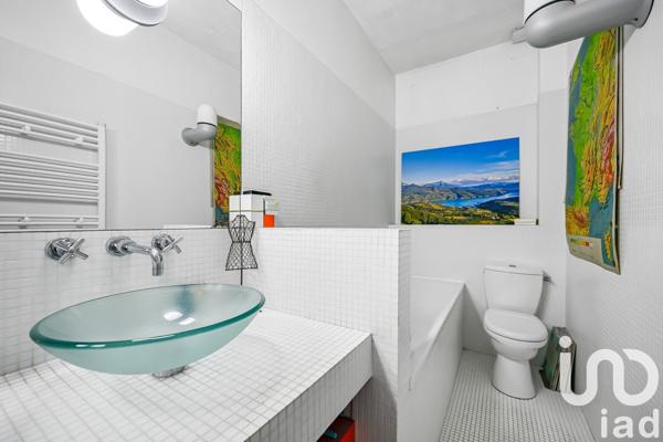 Appartement 2 pièces de 47 m² à Paris (75017)