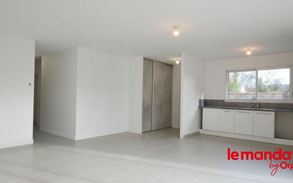 Maison à louer    4 pièces • 90 m2 Bègles