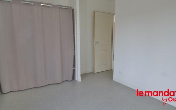 Maison à louer    4 pièces • 90 m2 Bègles