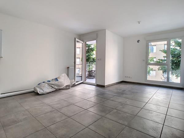 T3 – 60 m2 – BALCON – GARAGE – 69100 VILLEURBANNE