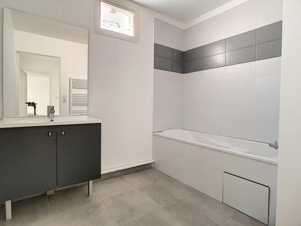 T3 – 60 m2 – BALCON – GARAGE – 69100 VILLEURBANNE
