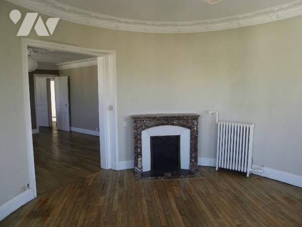 Bel immeuble bourgeois mixte 850m²