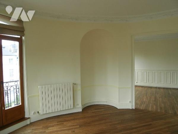 Bel immeuble bourgeois mixte 850m²