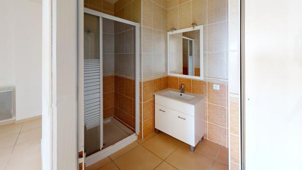 Bouzigues (34140) T3 - RDC - BOUZIGUES