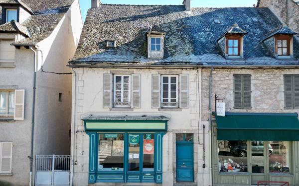 Maison à vendre    5 pièces •  Entraygues-sur-Truyère