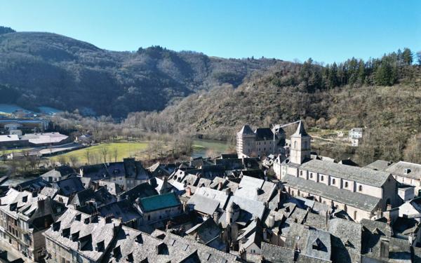 Maison à vendre    5 pièces •  Entraygues-sur-Truyère