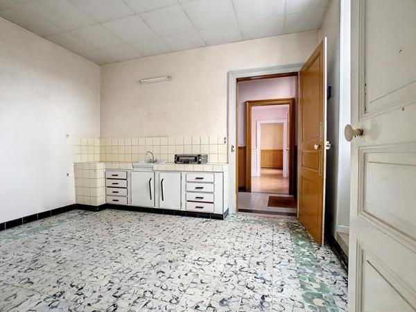 Maison de maître Luxeuil-les-bains 14 pièce(s)  457.15 m2