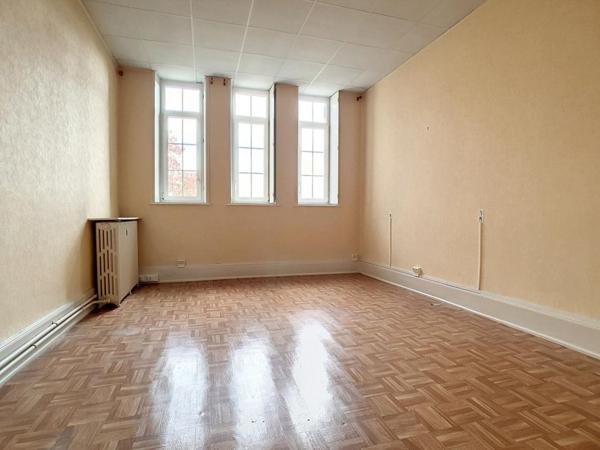 Maison de maître Luxeuil-les-bains 14 pièce(s)  457.15 m2