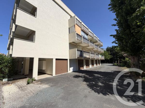 Appartement F2 à vendre  2 pièces - 38,51 m 2   ROYAN  - 17