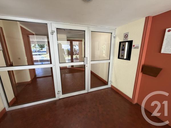 Appartement F2 à vendre  2 pièces - 38,51 m 2   ROYAN  - 17