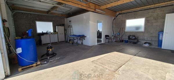 INVESTISSEMENT LOCATIF – Bâtiment commercial loué – Rentabilité immédiate – Briec-de-l’Odet (29510)