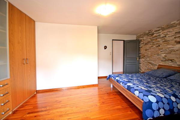 Bouzonville (57320) Maison 6 pièces 164 m² terrain 1285 m² 3 garages