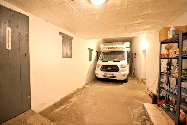 Bouzonville (57320) Maison 6 pièces 164 m² terrain 1285 m² 3 garages