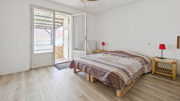 Charmante maison de ville avec garage et terrasse