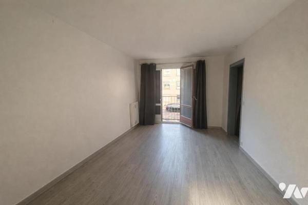 STUDIO 36 m² REIMS  SECTEUR BD DE LA PAIX