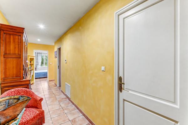 31770 Colomiers Vente maison 175 m 2 habitable - 5 Pièces - 4 Chambres - 441 000 € F.A.I (**) / Réference: M1447